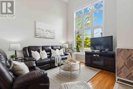 83 JOSEPH STREET, Uxbridge, Ontario L9P 1Z5, Canada