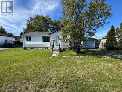 4 CROY COURT, Marathon, Ontario P0T 2E0, Canada