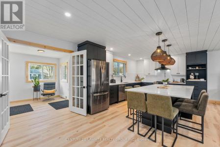 31 SPRUCEDALE STREET, Highlands East (bicroft Ward), Ontario K0L 1M0, Canada