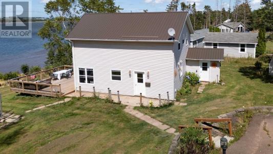 39 RIVERBANK DRIVE, Johnstons River, Prince Edward Island C1B 3E7, Canada