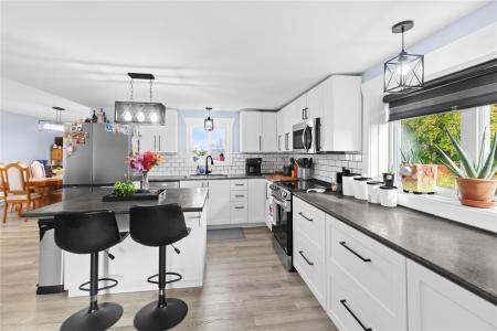 4563 PR 317 HIGHWAY, Lac Du Bonnet Rm, Manitoba R0E 1A0, Canada