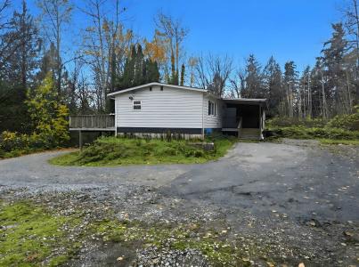 28140 56 AVENUE, Abbotsford, British Columbia V4X 2P2, Canada