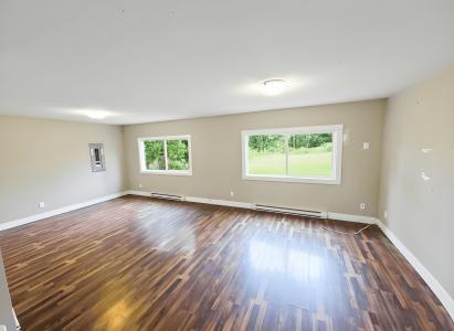 28140 56 AVENUE, Abbotsford, British Columbia V4X 2P2, Canada