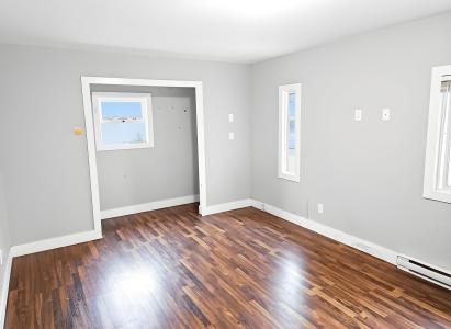 28140 56 AVENUE, Abbotsford, British Columbia V4X 2P2, Canada