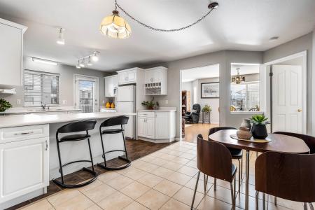 45660 KNIGHT ROAD, Chilliwack, British Columbia V2R 2X4, Canada