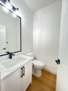 709 MANDALAY AVENUE, Carstairs, Alberta T0M 0N0, Canadá