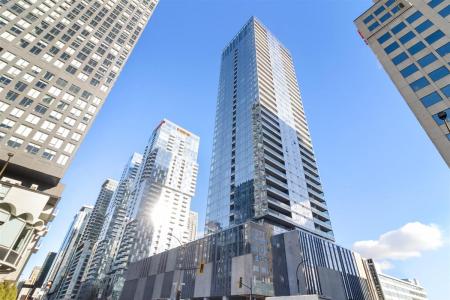 1500 Boul. René-Lévesque O., Montréal (Ville-Marie), Quebec H3G 0H6, Canada