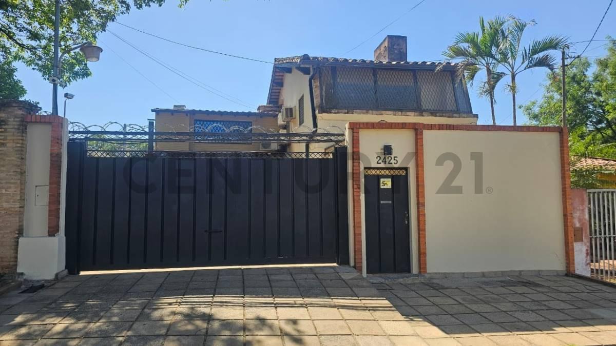 Capitan Cesar Lopez de Filippis casi Batilana , San Vicente, Asunción 00001, Paraguay