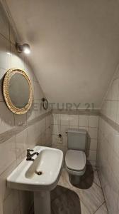 Capitan Cesar Lopez de Filippis casi Batilana , San Vicente, Asunción 00001, Paraguay