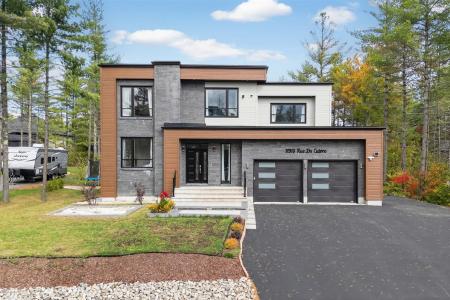 11915  Rue du Cuivre, Mirabel, Quebec J7N 3R1, Canada