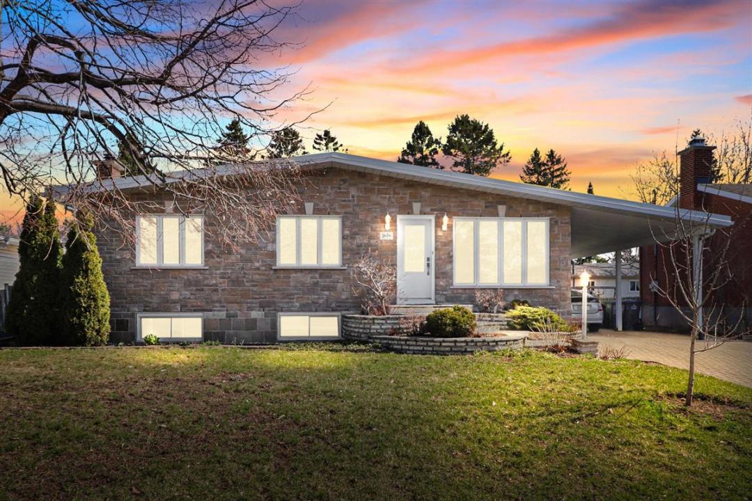 2670  Crois. Allen, Brossard, Quebec J4Z 3C2, Canadá