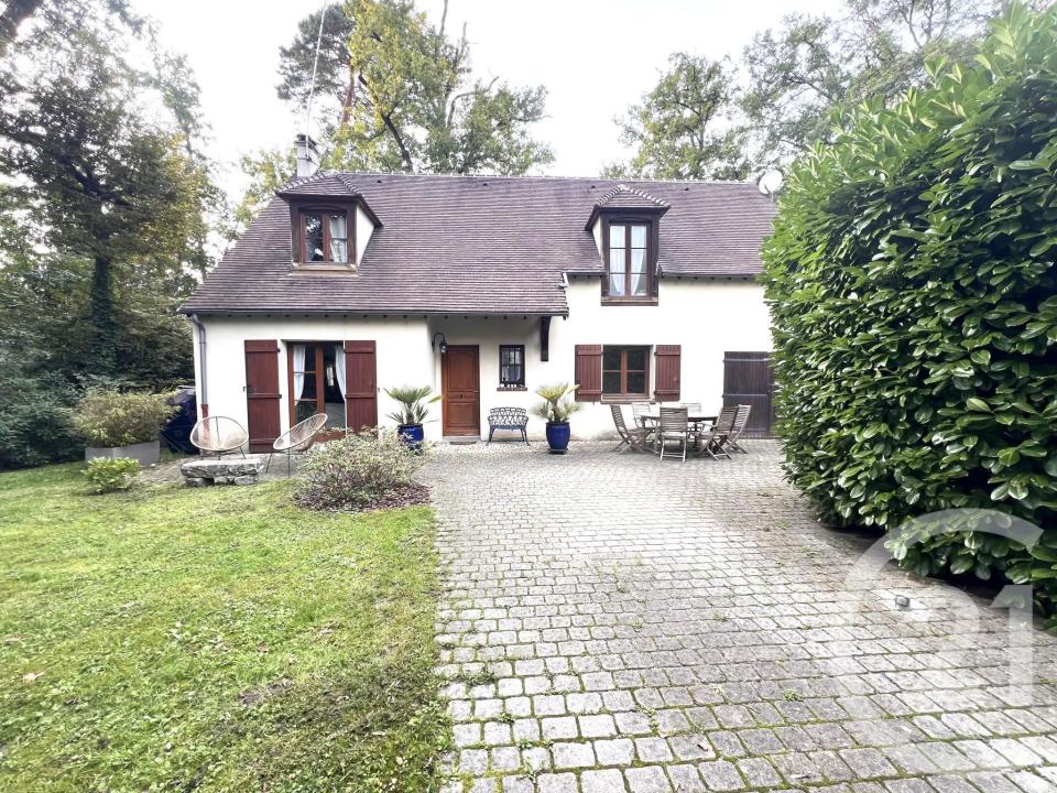 Arbonne La Foret, Isla De Francia 77630, Francia