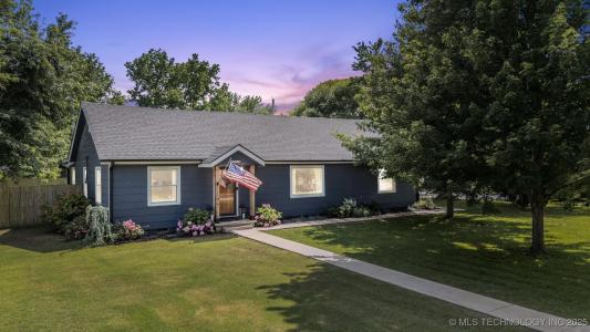 403 E Freeport Street, Broken Arrow, Oklahoma 74012, Estados Unidos