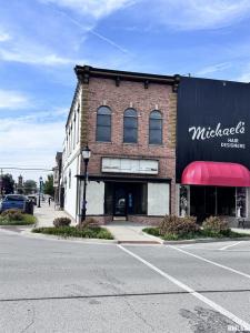 20 W SIDE Square, Macomb, 伊利諾州 61455, 美國