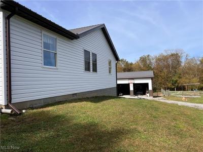 46208 Pine Hollow Road, Rogers, Ohio 44455