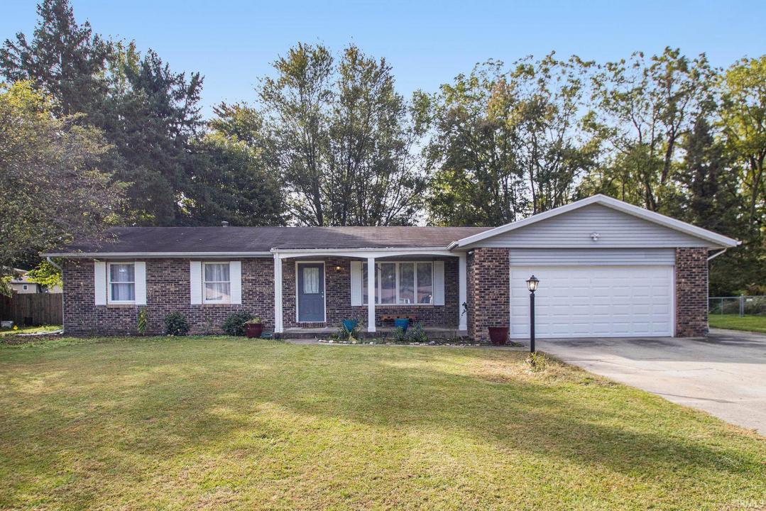 25578 Thornberry Court, Elkhart, Indiana 46517