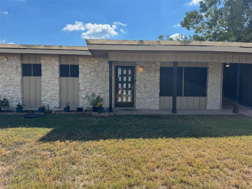 907 Elizabeth Boulevard, Granbury, 德克薩斯州 76048, 美國