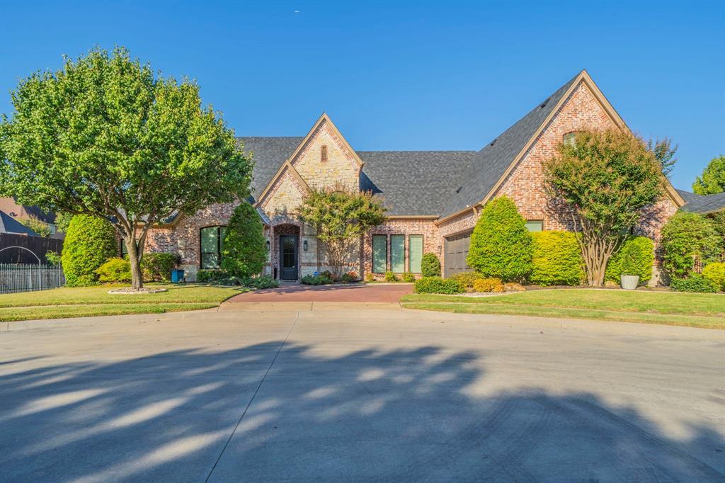 4001 Fairmont Court, Bedford, Texas 76021