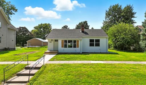 1103 N Iowa Ave., Waszyngton, Iowa 52353, USA