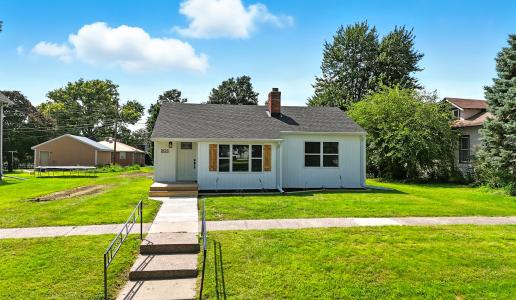 1103 N Iowa Ave., Waszyngton, Iowa 52353, USA