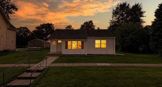 1103 N Iowa Ave., Waszyngton, Iowa 52353, USA