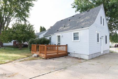 108 Middle Rd., Muscatine, Iowa 52761