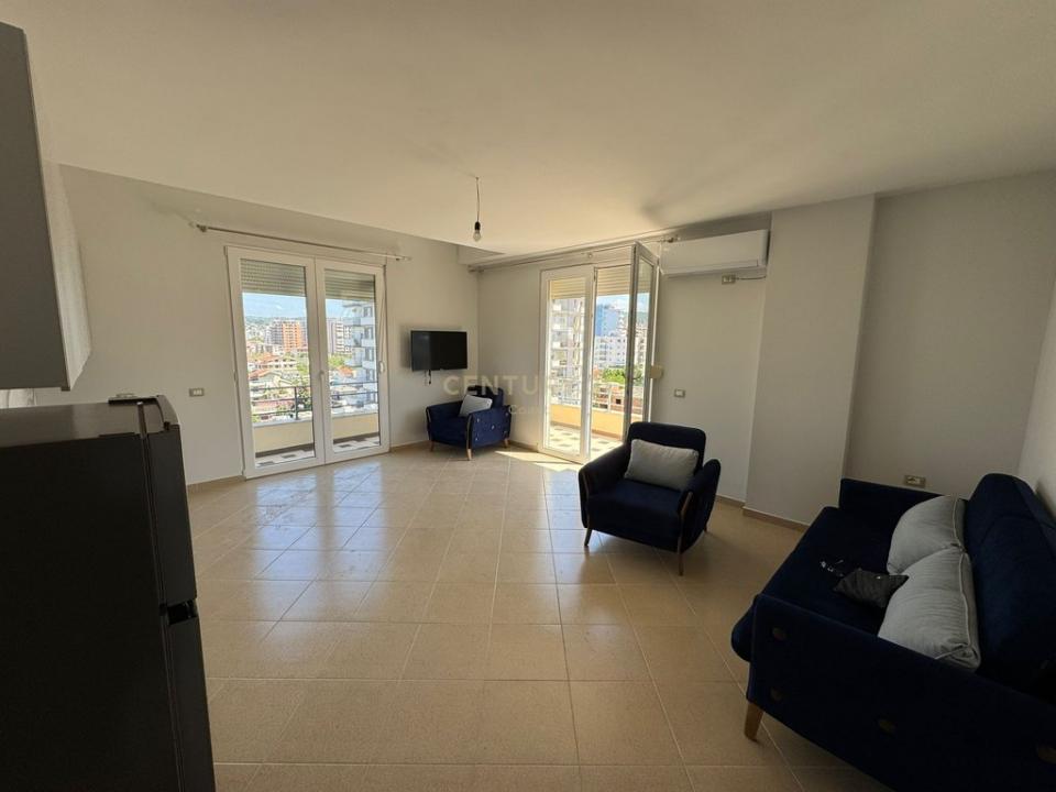 Porti, Vlorë, Albania