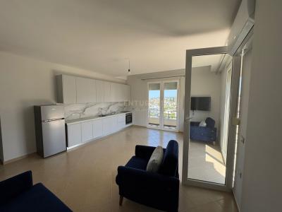 Porti, Vlorë, Albania