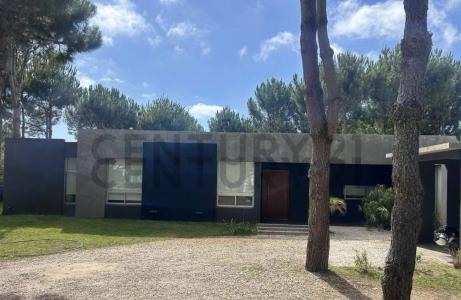 Boulevard La Herradura 675, Pinamar, Buenos Aires Costa Atlántica 7167, Argentina