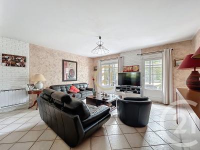 Jouy Le Moutier, Isla De Francia 95280, Francia