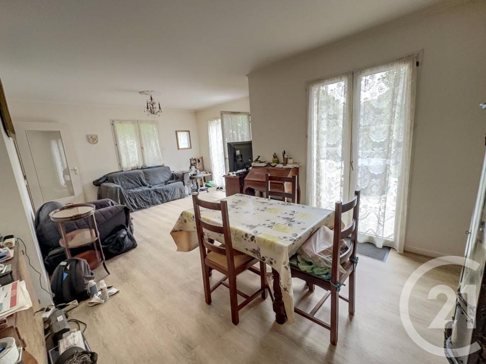 Casa Adosada en Venta en Vernouillet, Isla De Francia 78540, Francia ...