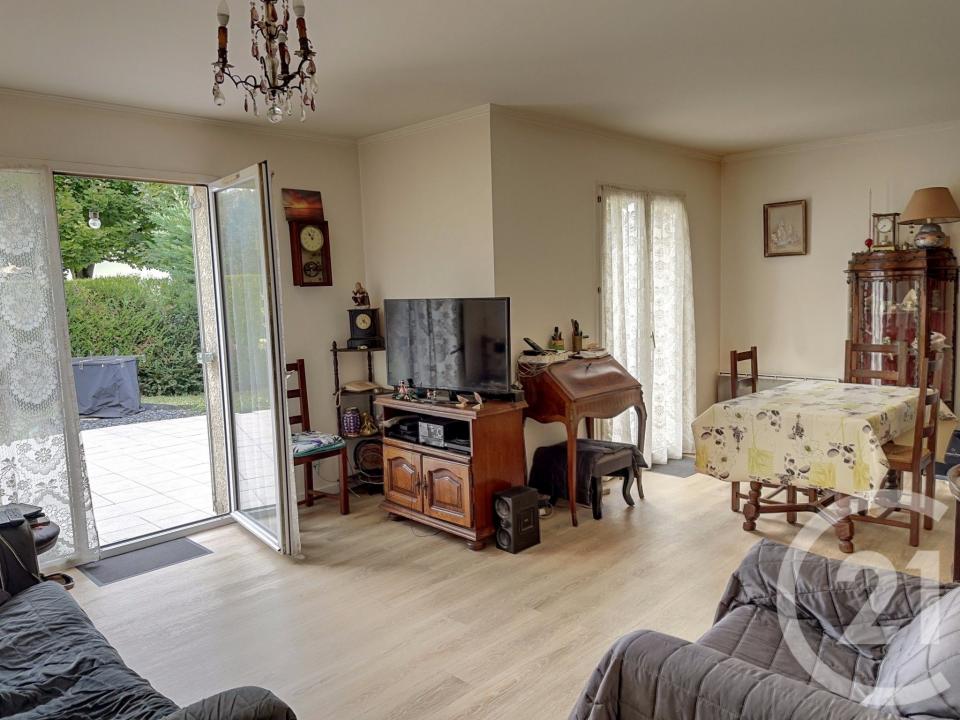 Casa Adosada en Venta en Vernouillet, Isla De Francia 78540, Francia ...