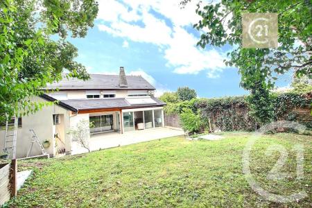 Coubron, Иль-де-Франс 93470, Франция