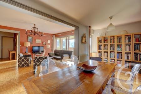 Champagne Au Mont D Or, Rhône-Alpes 69410, France