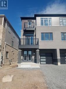 82 FEATHER ROAD, Welland (dain City), オンタリオ L3B 0P2, カナダ