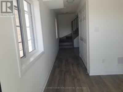 82 FEATHER ROAD, Welland (dain City), オンタリオ L3B 0P2, カナダ