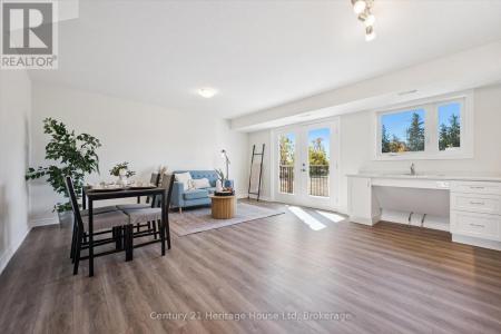 465 WEST GARAFRAXA STREET WEST, Centre Wellington (fergus), Ontario N1M 0L6, Canada