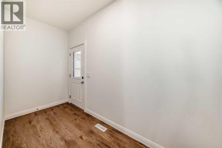 271 RIVERCREST BOULEVARD, Cochrane, アルバータ T4C 3E9, カナダ