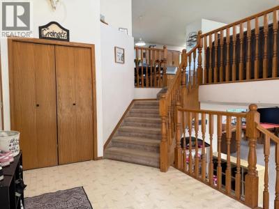92 BEECH STREET, Drumheller, Alberta T0J 0Y1, Kanada