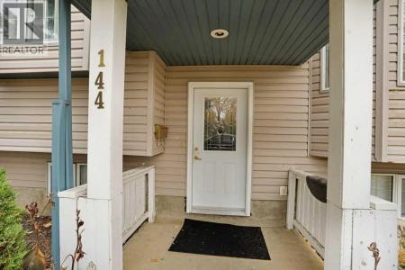 144 UPLAND BOULEVARD, Brooks, Alberta T1R 0R3, Canada