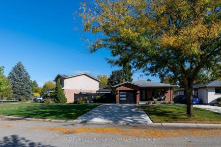 10 DANIELLE CRESCENT, London East, Ontario N5W 5Z1, Canadá