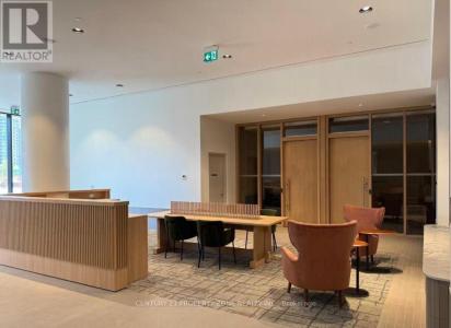 395 SQUARE ONE DRIVE NORTH, Mississauga (city Centre), 온타리오주 L5B 0P6, 캐나다