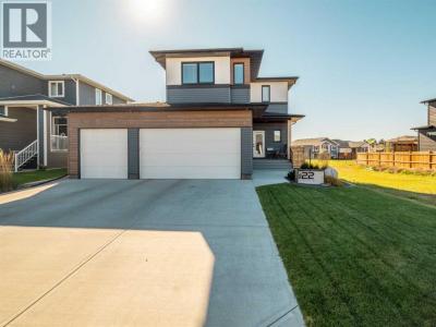 22 PRAIRIE SUNSET AVE, Taber, Alberta T1G 0E7, Canada