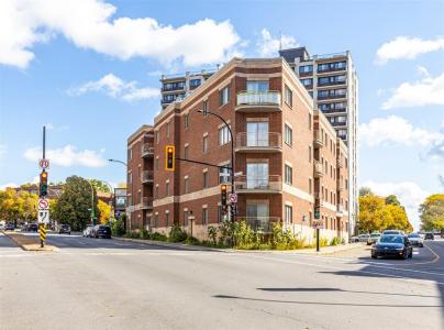 4545  Av. Girouard, Montréal (Côte-des-Neiges/Notre-Dame-de-Grâce), Québec H4A 3E4, Canada