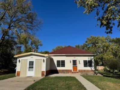 708 10th St., Springfield, Dakota Du Sud 57062, États-Unis