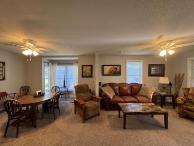 708 10th St., Springfield, 南達科他州 57062, 美國