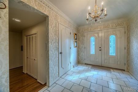 21355 Ember Road, Líbano, Missouri 65536, Estados Unidos