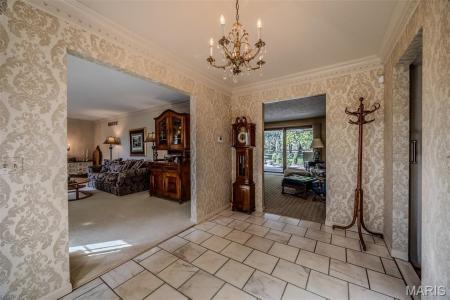 21355 Ember Road, Líbano, Missouri 65536, Estados Unidos