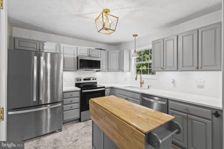 738 Quapaw Court, Lusby, Maryland 20657, Estados Unidos