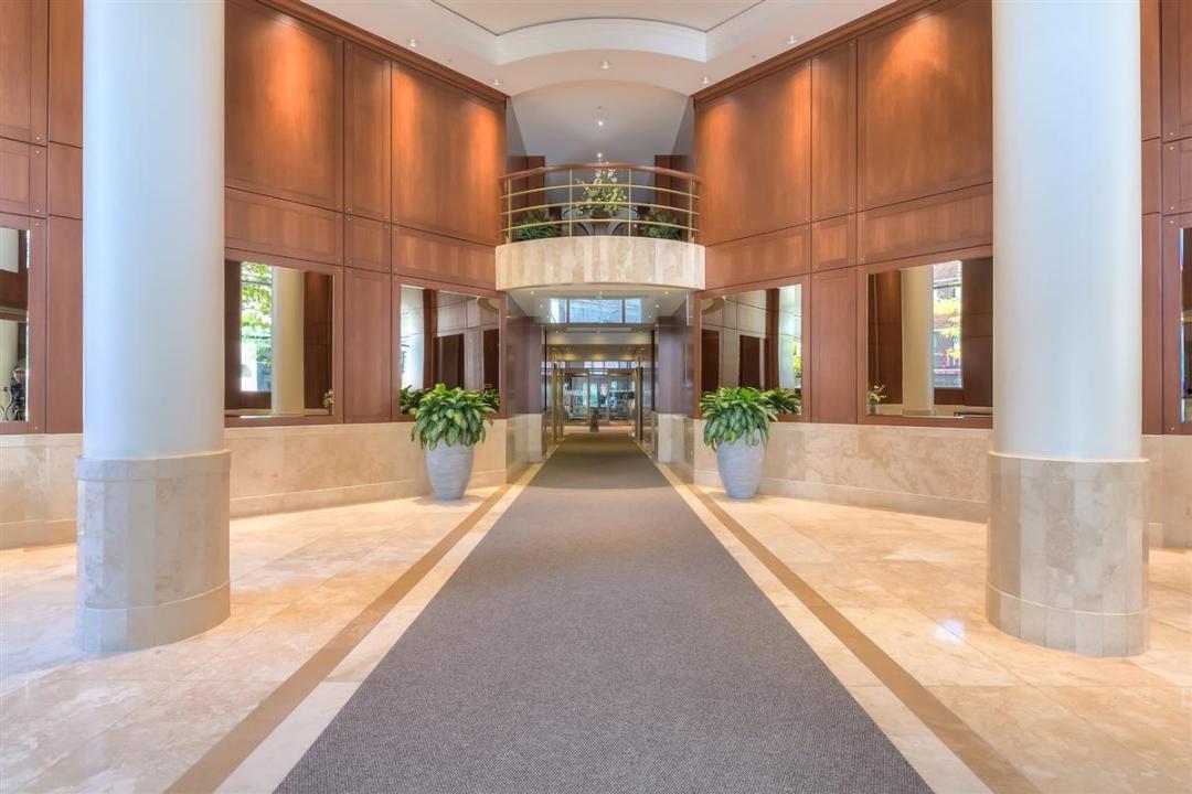 2000  Rue Drummond, Montréal (Ville-Marie), Quebec H3G 2X1, Canada